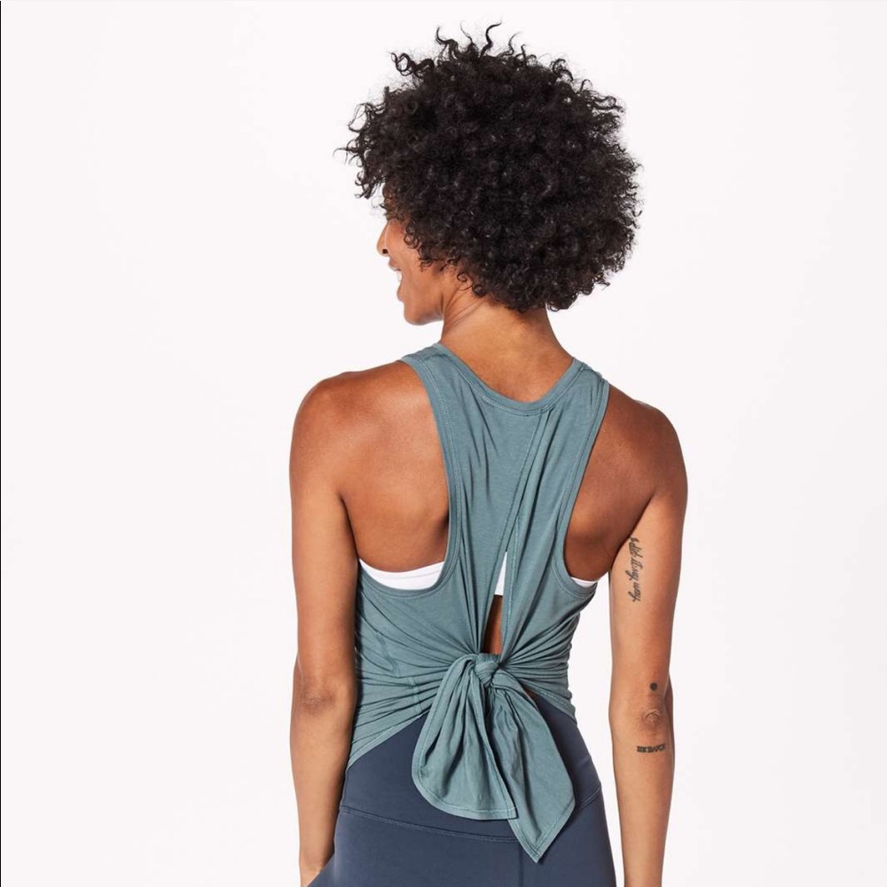 LULULEMON TANK TOP 🍋